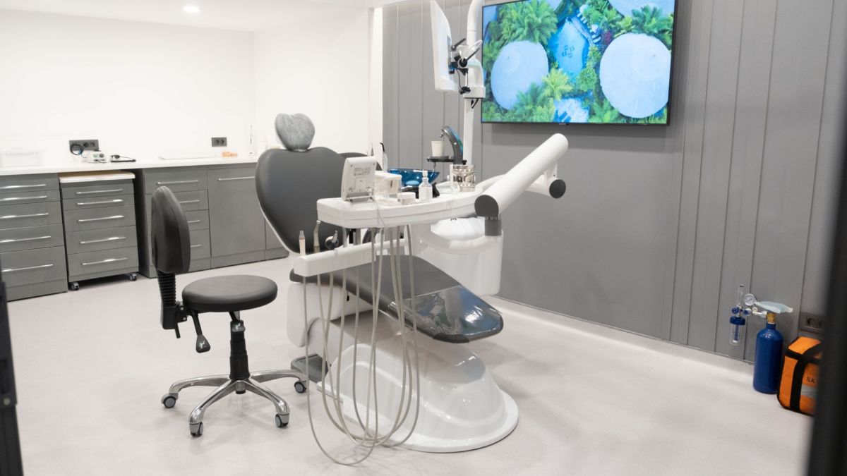 Photo 1 de YEG DENTAL CLINIC à Istanbul